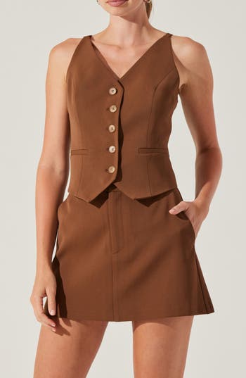 Astr The Label Button-up Vest In Brown