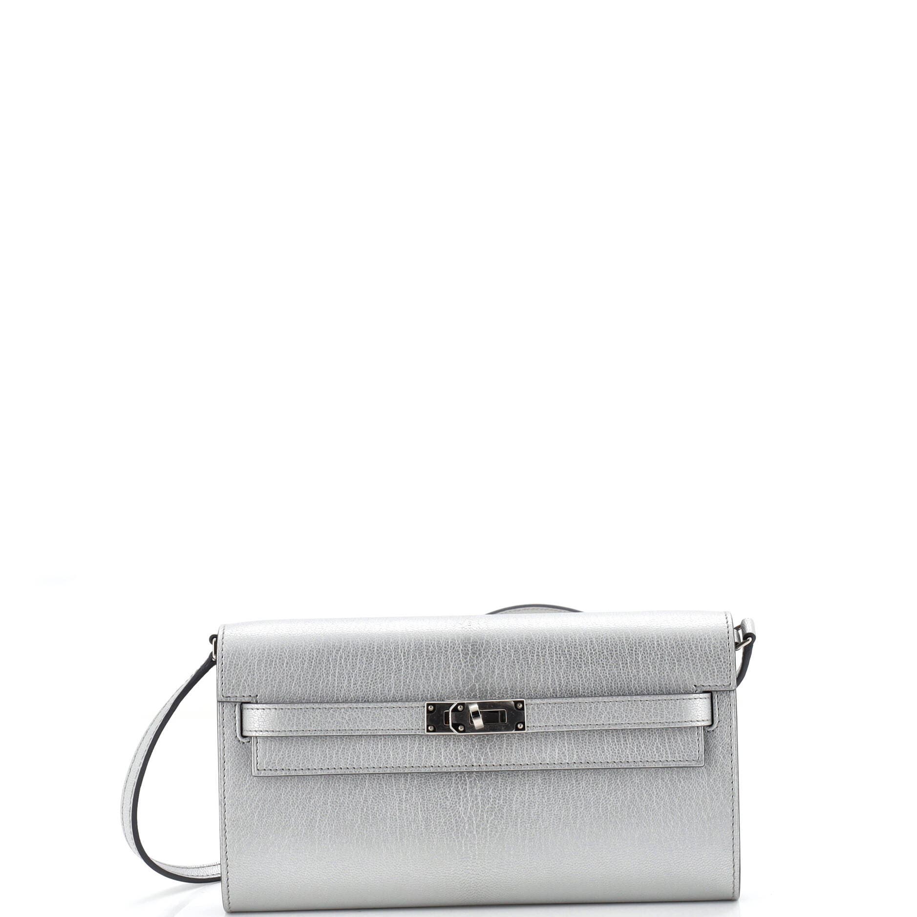 Kelly To Go Wallet Metallic Chevre Chamkilight, Main, color, Gris Argente