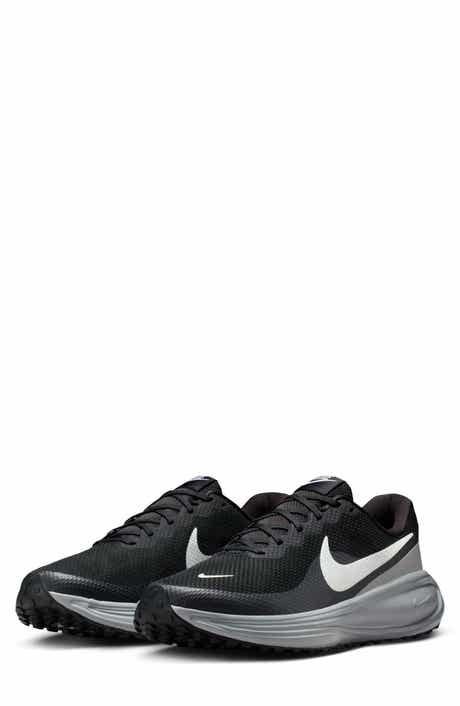 Nike Revolution 8 Running Shoe