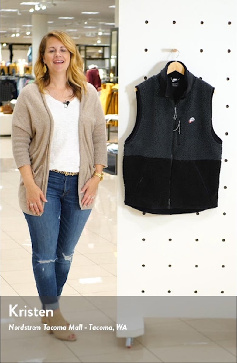 Sportswear Fleece Vest, sales video thumbnail