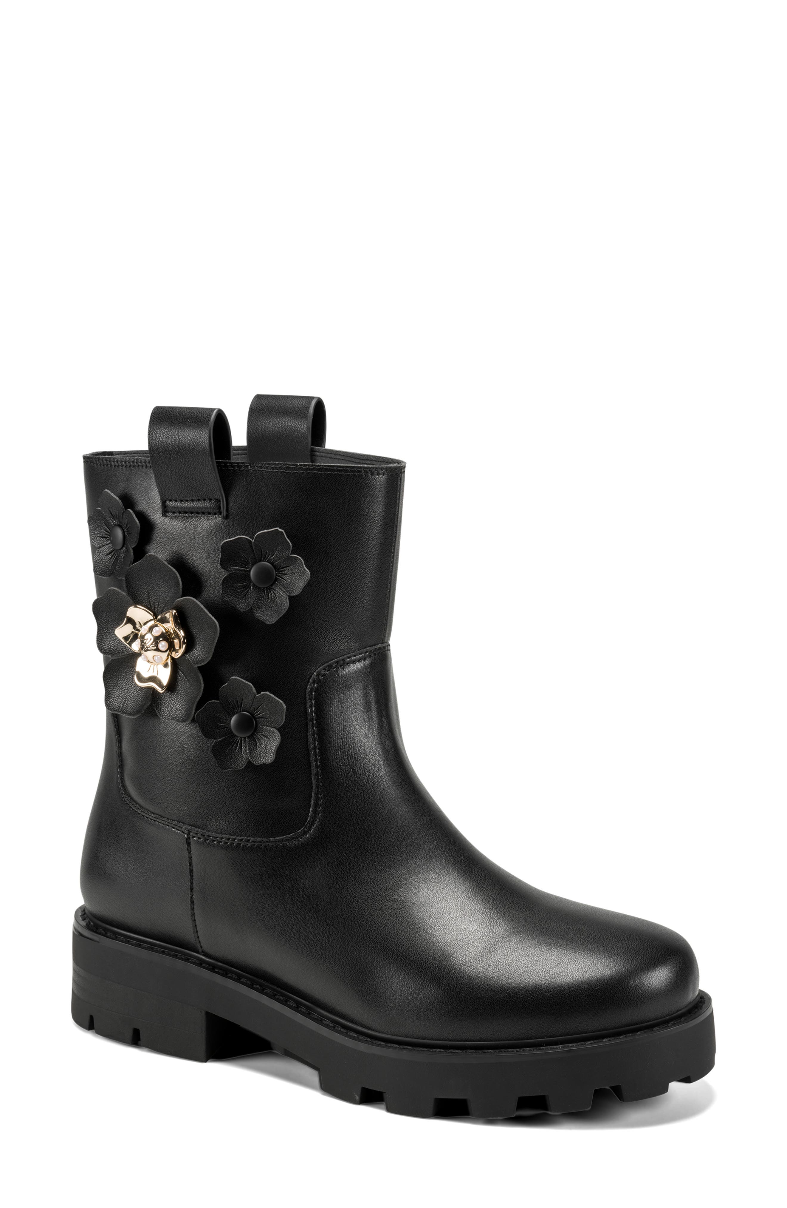 BLACK/ BLACK