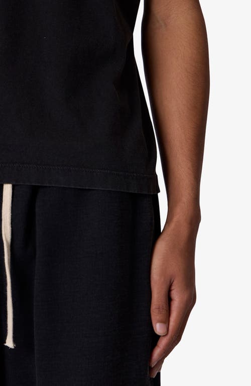 Mnml Tight Crop T-shirt In Black