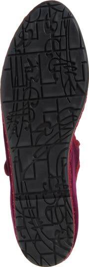 Lucrecia Mary Jane Flat