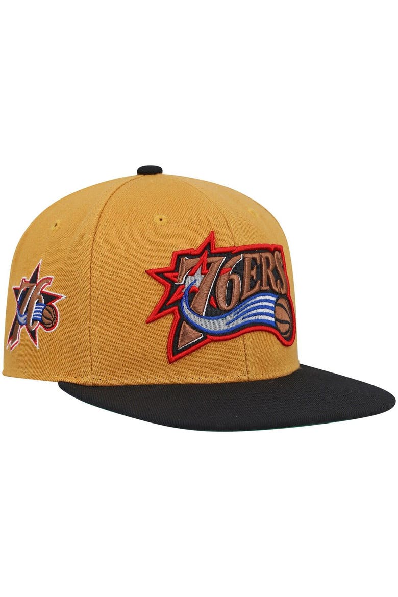 Men's Mitchell & Ness Gold/Black Philadelphia 76ers Hardwood Classics Snapback Hat, Main, color, Gold