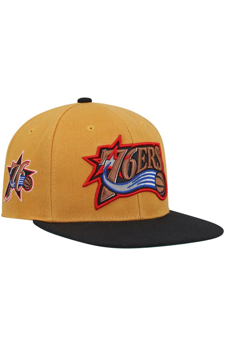 Mitchell & Ness Men's Mitchell & Ness Gold/Black Philadelphia 76ers Hardwood Classics Snapback Hat, Main, color,