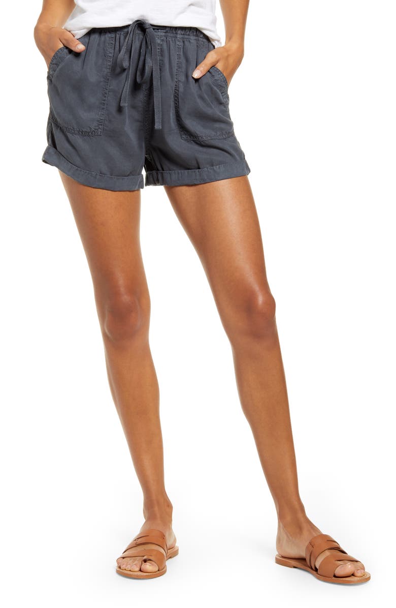 Caslon<sup>®</sup> Drawstring Waist Chambray Shorts, Main, color,