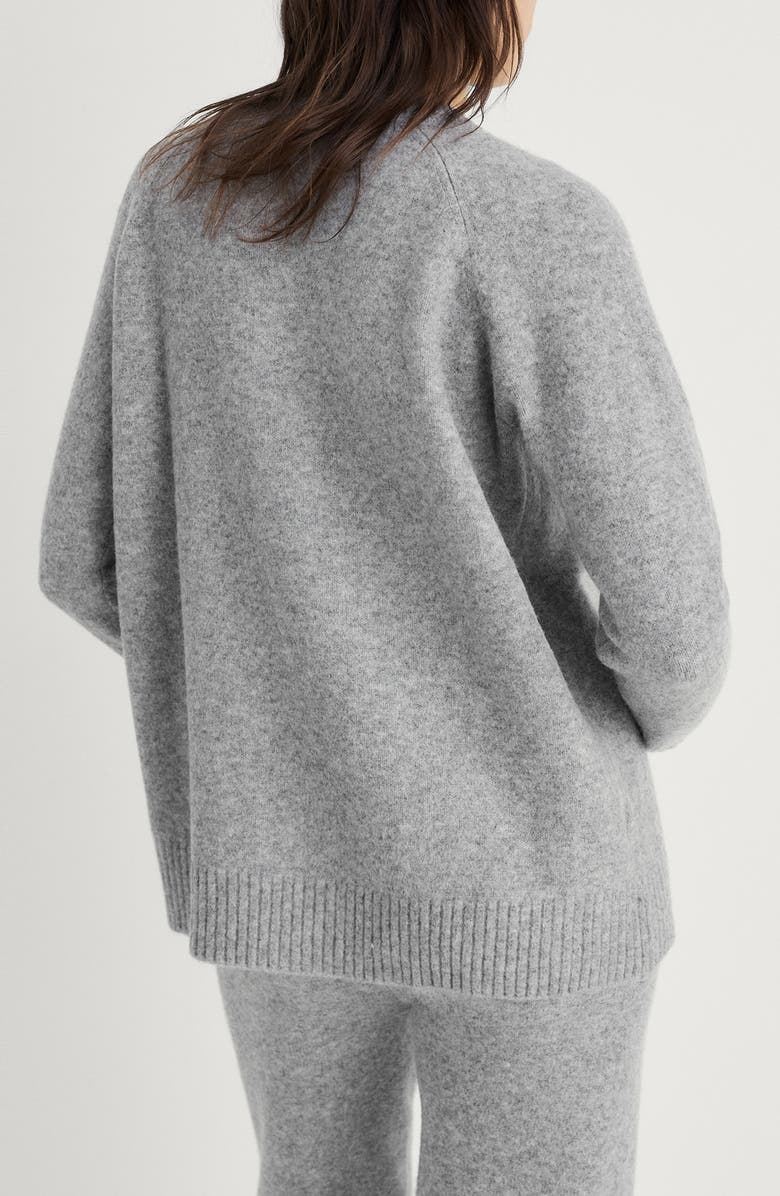 Crewneck Raglan Sleeve Sweater