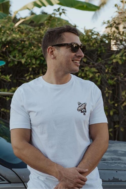 Baja Llama Men's White Si Señor - Primo Graphic Tee In White