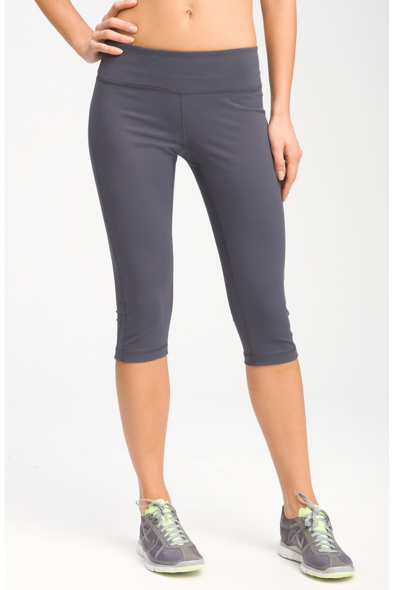 'Live In' Reversible Capri Leggings, Alternate, color, BLUE LAGOON