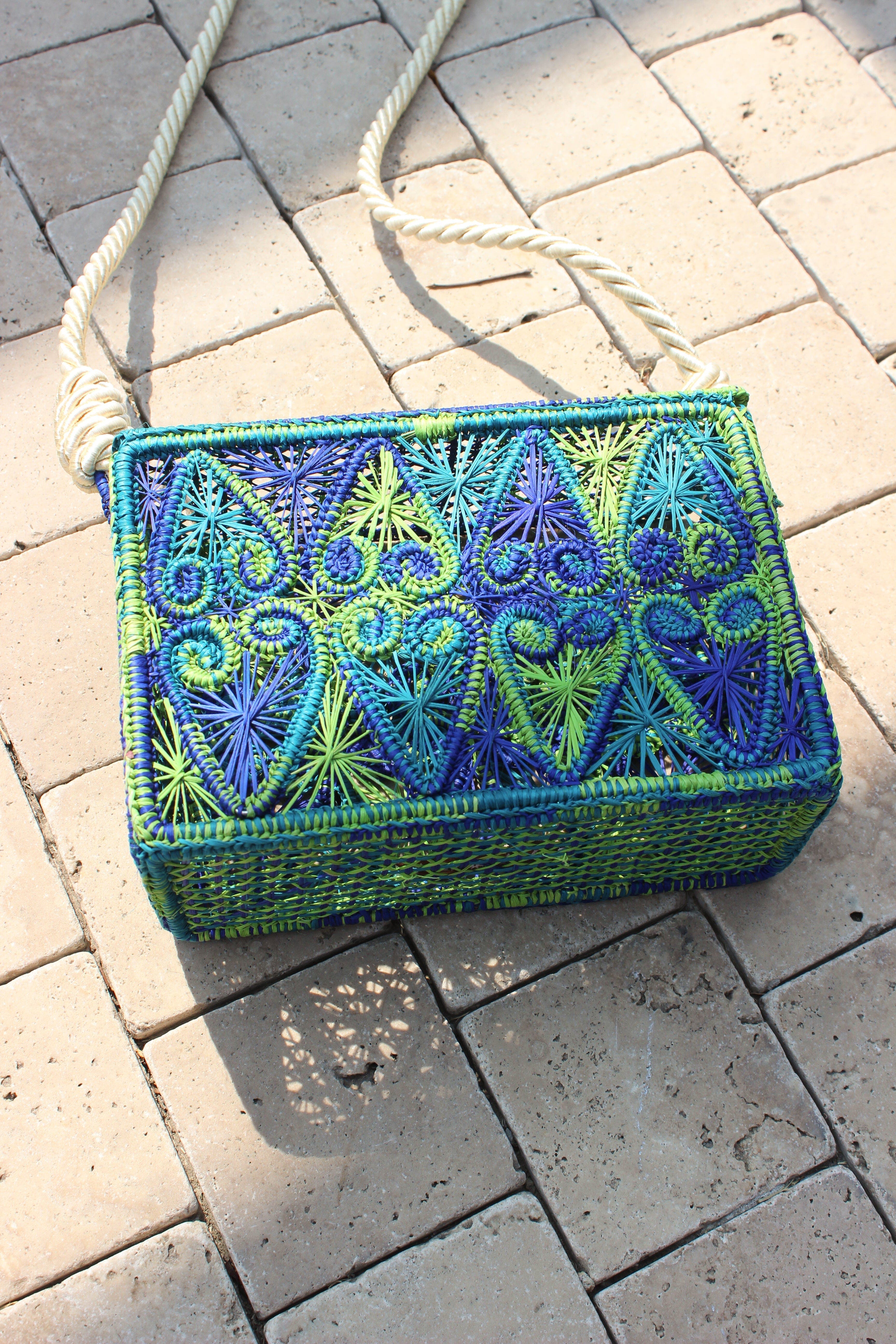 Amazónica Hearts Handbag, Alternate, color, Blue / Green