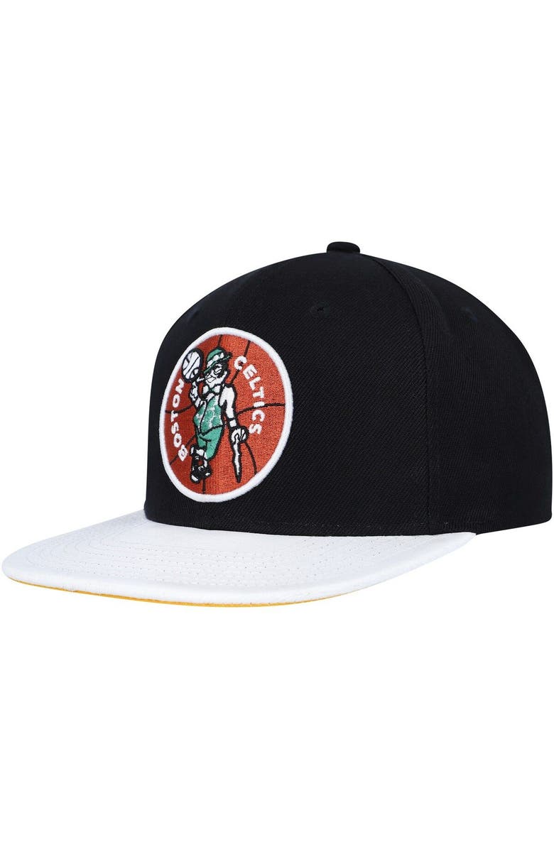 Mitchell & Ness Men's Mitchell & Ness  Black/White Boston Celtics Hardwood Classics Wear Away Visor Snapback Hat, Main, color, 