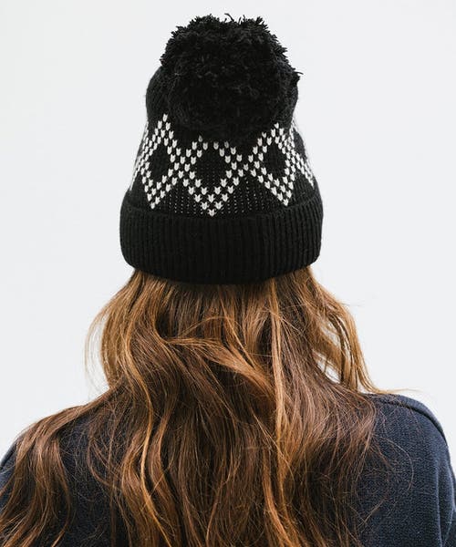 Gigi Pip Elio Pom Beanie In Black