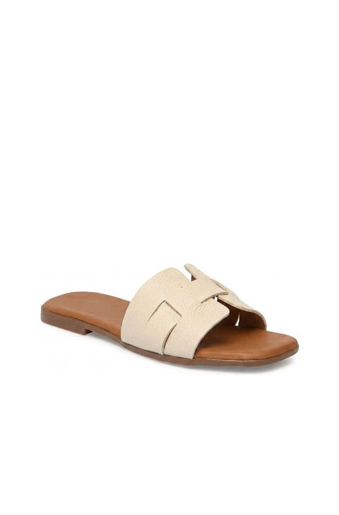Lucila Flat Sandal