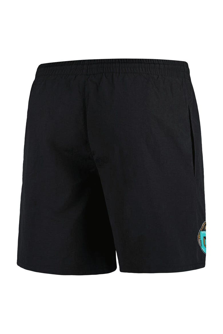 Men's Mitchell & Ness Black Vancouver Grizzlies Hardwood Classics 2001/02 Throwback Logo Heritage Shorts, Alternate, color, Black