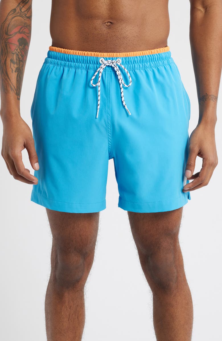 Chubbies Barracudas 5.5-Inch Classic Performance Swim Trunks, Main, color, Bright Blue - Solid