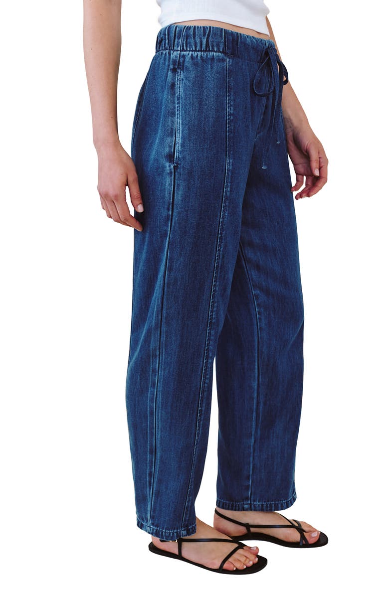 Bella Dahl Seamed Pull-On Barrel Chambray Pants, Alternate, color, Horizon Blue Wash