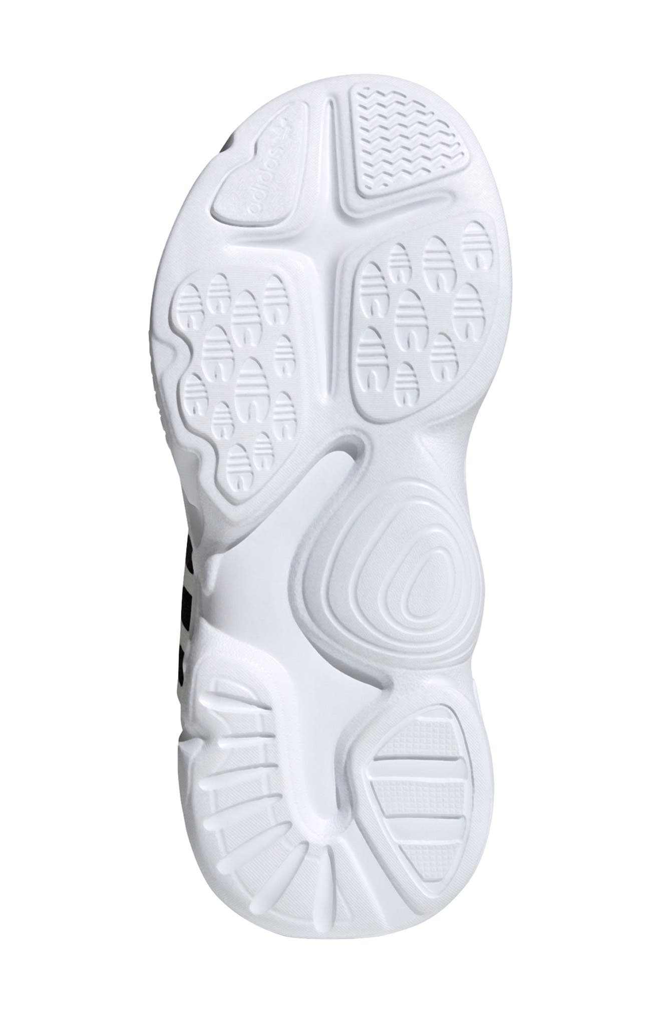 Magmur Sandal, Alternate, color, WHITE/ CORE BLACK
