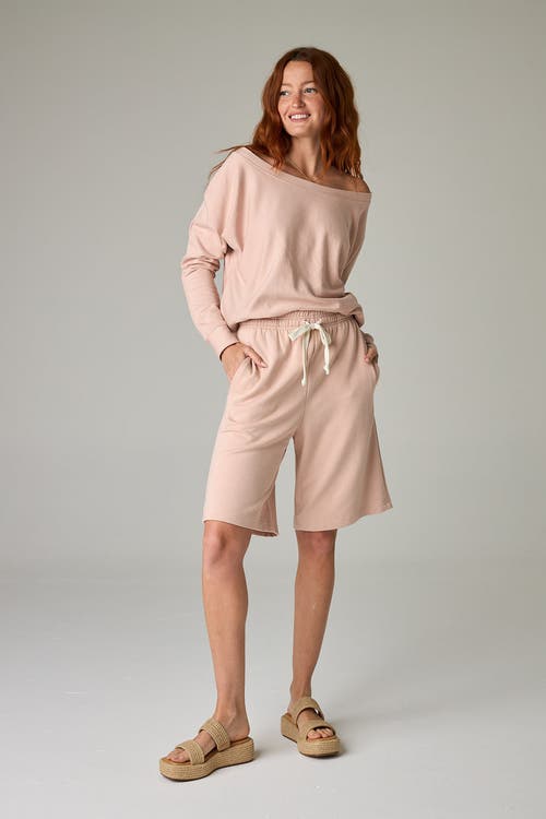 Eavolu Baikal Eco-luxe Fleece Bermuda Short In Rose Quartz