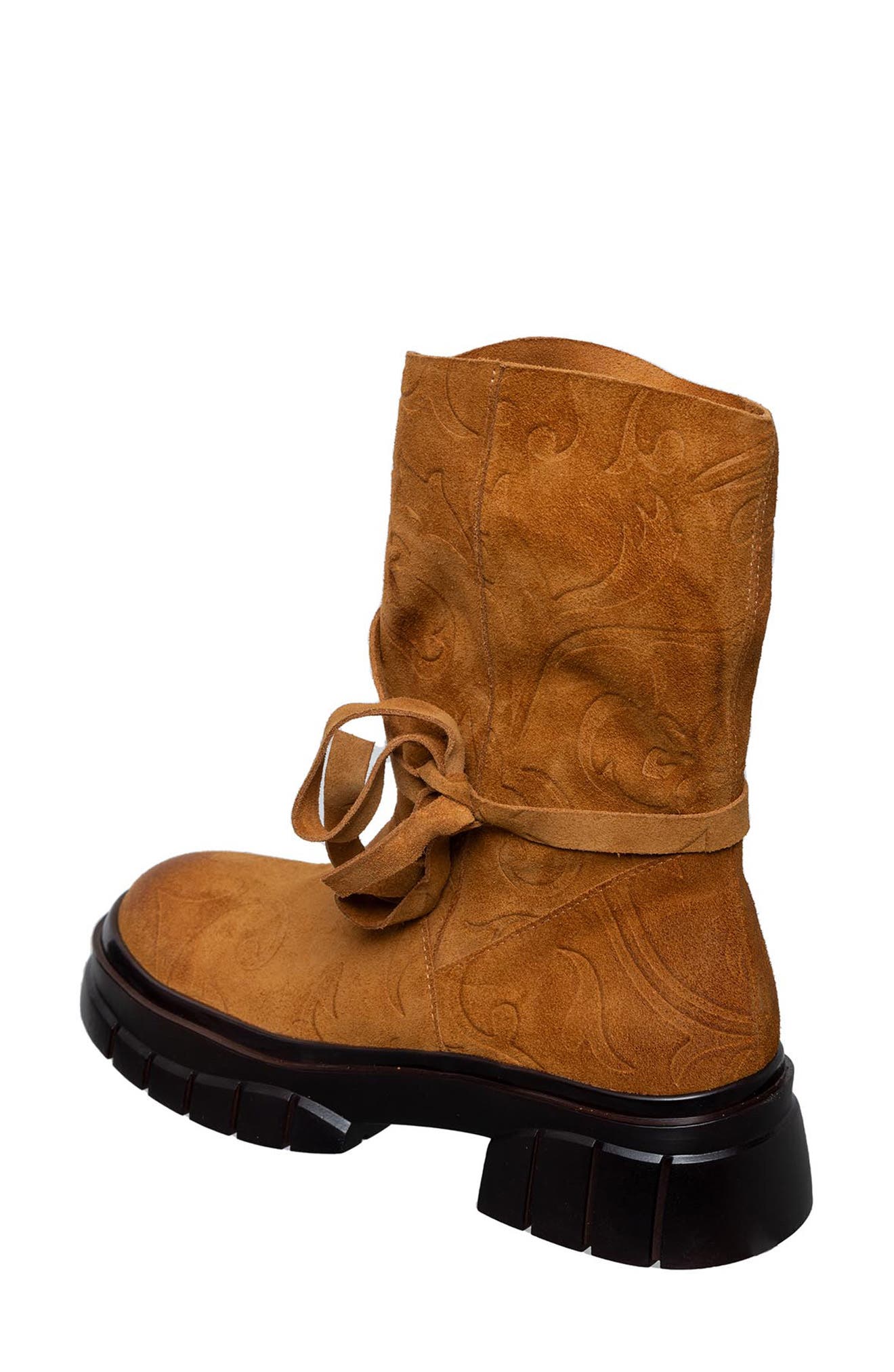 ANTELOPE Maren Lug Sole Boot, Alternate, color, Cognac