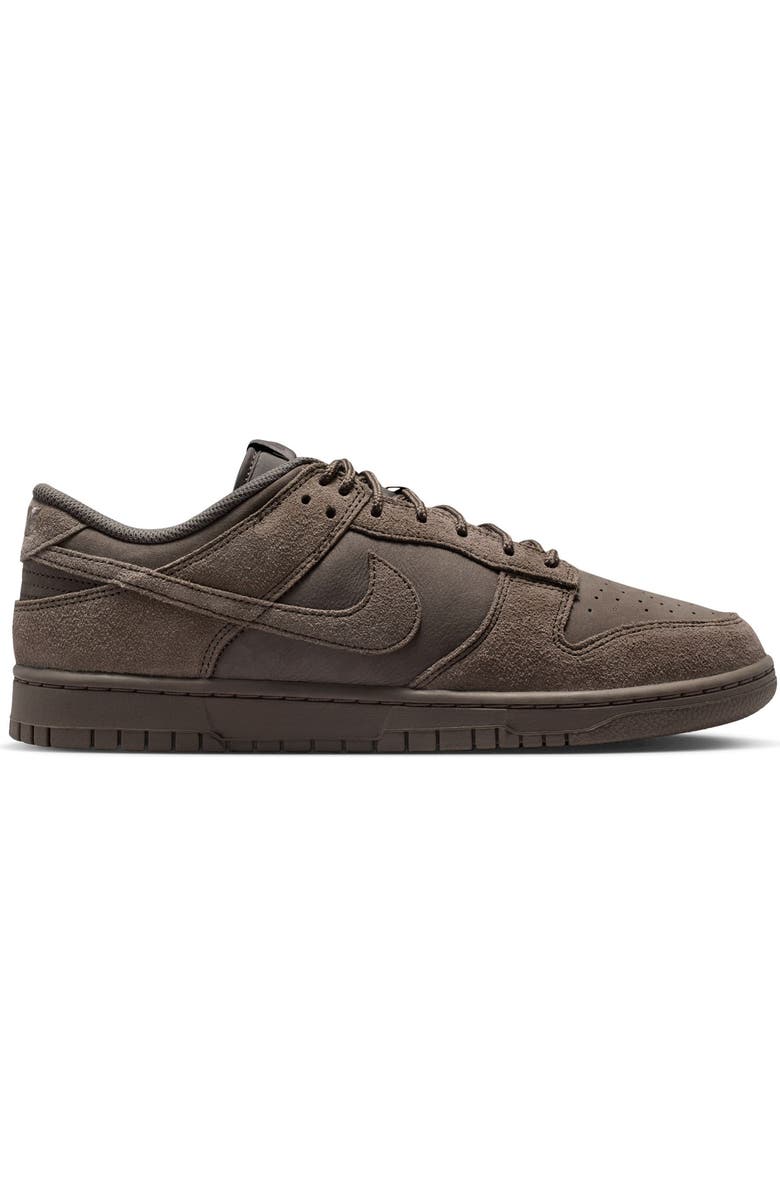 Nike Dunk Low Basketball Sneaker, Alternate, color, Amber Brown