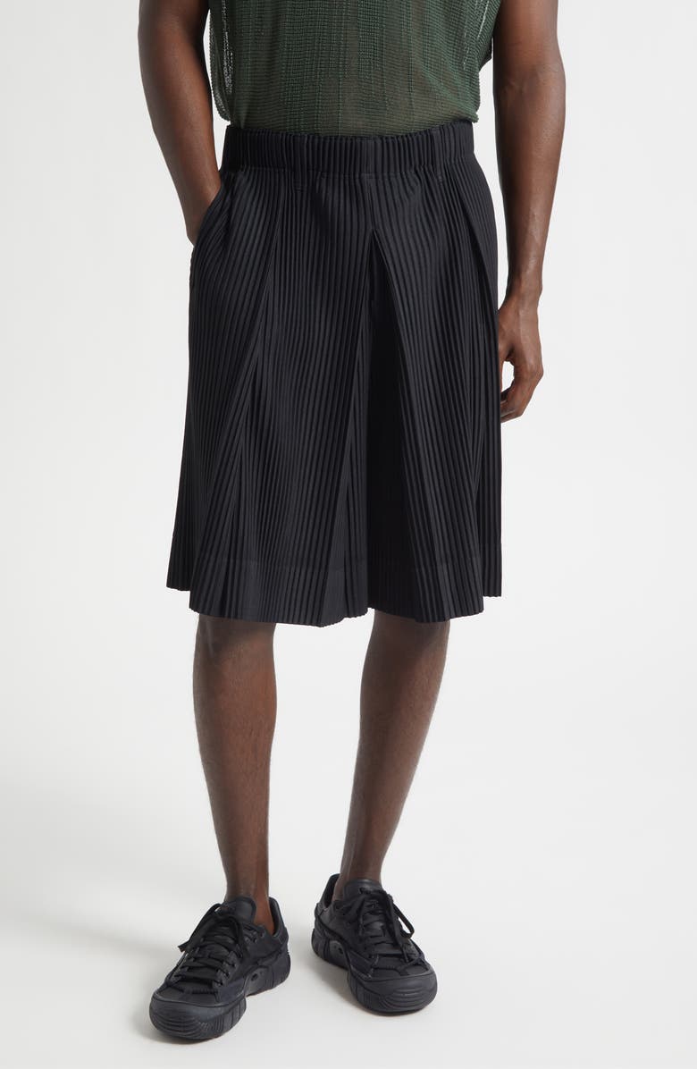 Homme Plissé Issey Miyake Tailored Pleats 2 Shorts, Main, color, Black