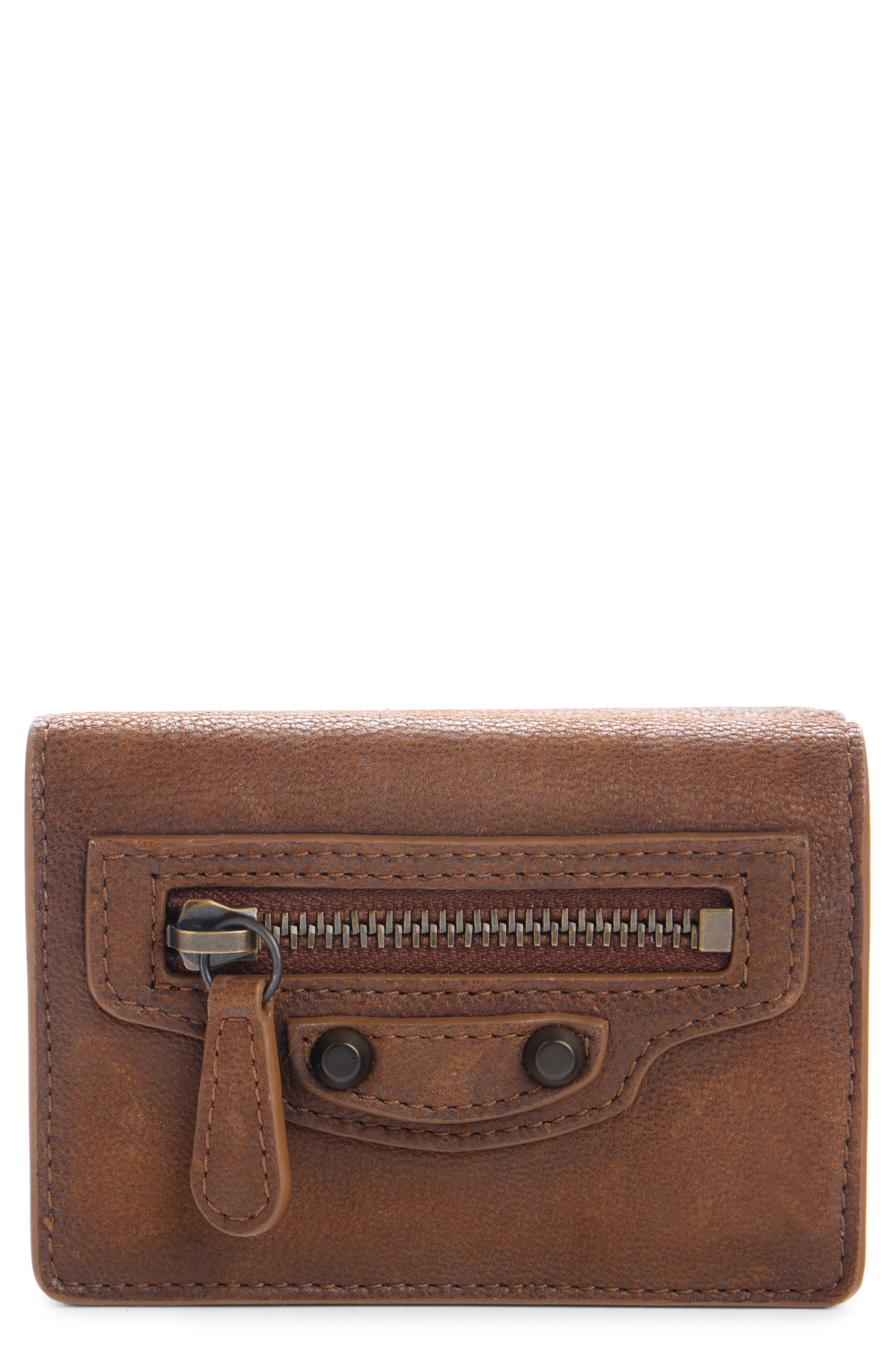 selected 2247 MAHOGANY