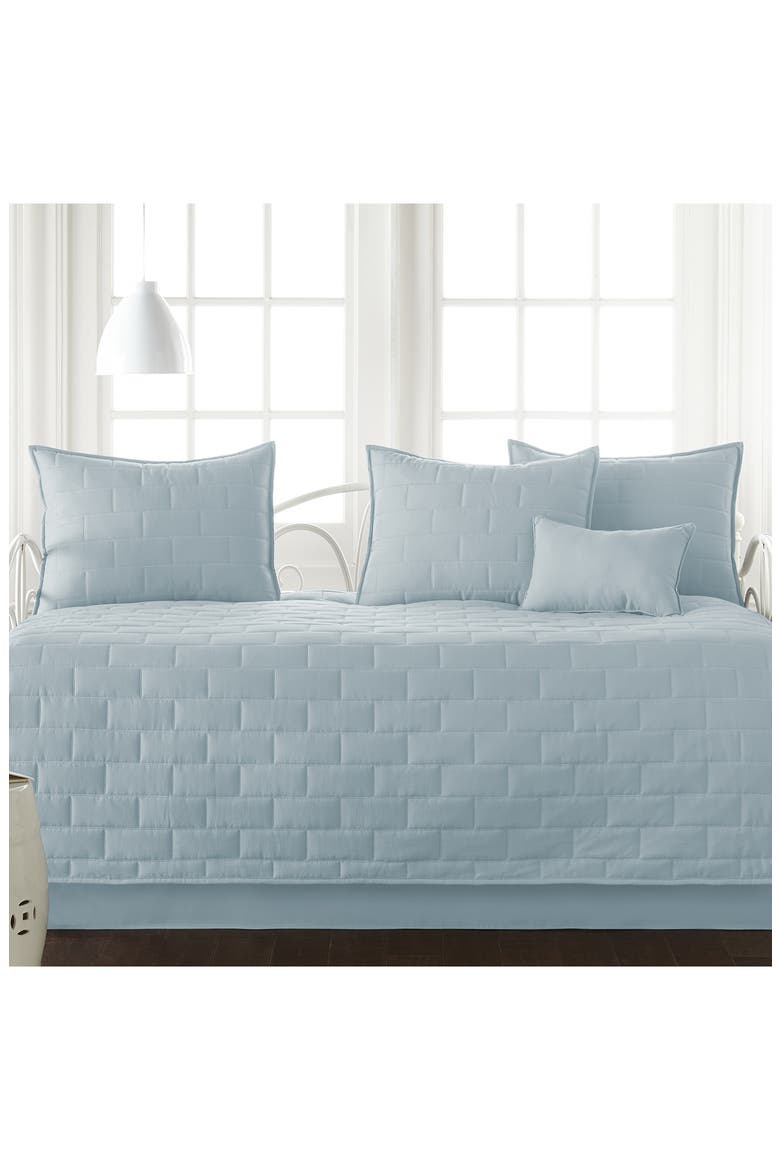 Daybed Brickyard Quilt Set, Main, color, BLUE
