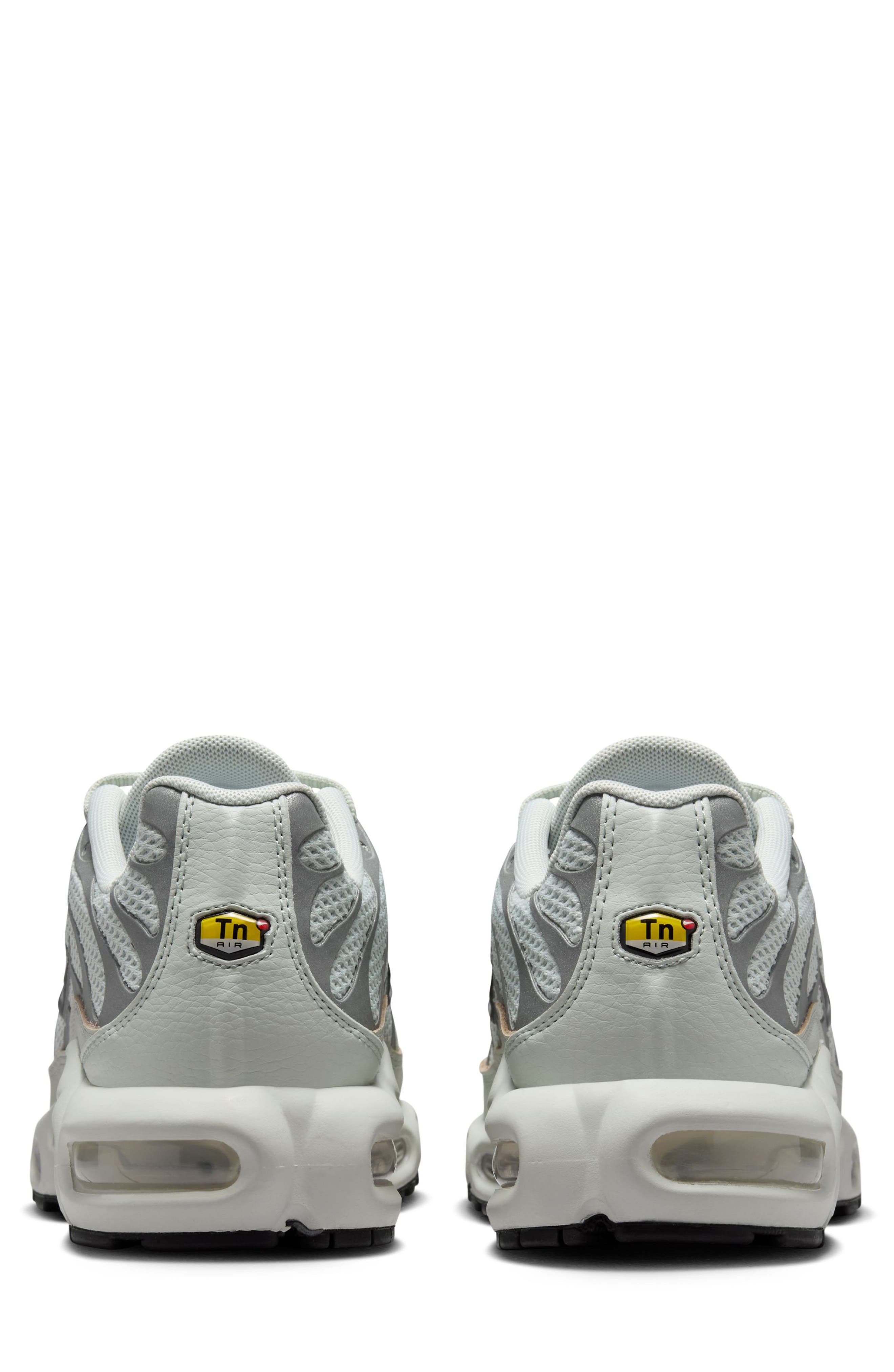 Nike Air Max Plus Sneaker, Alternate, color, 