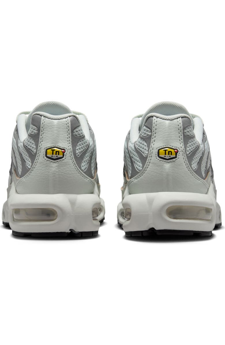 Nike Air Max Plus Sneaker, Alternate, color,