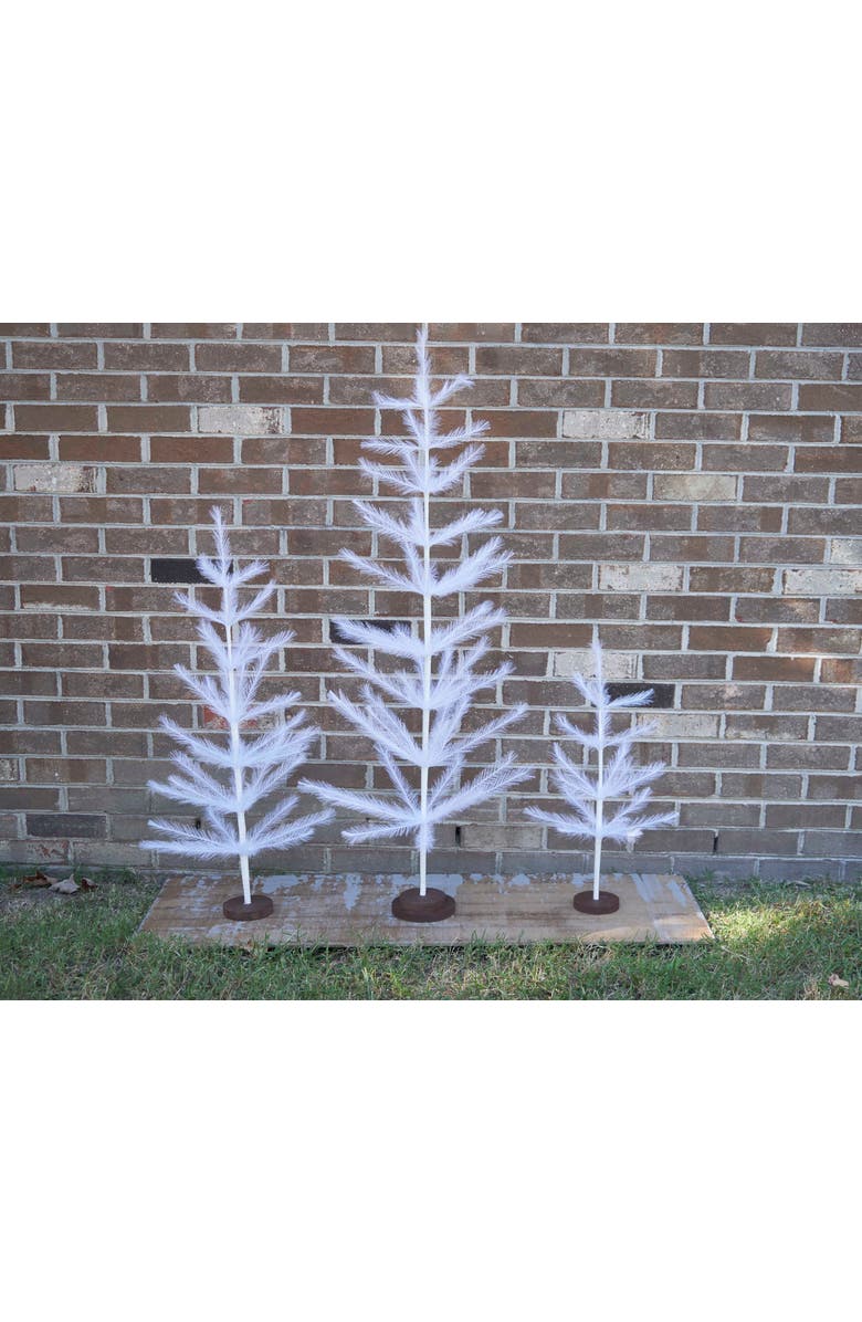 carol 
frank 48" x 16" Pampas Tree Figurines, Alternate, color, White
