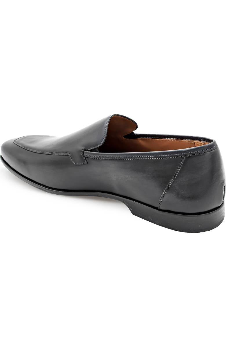 Mezlan Apron Toe Leather Loafer, Alternate, color, Black
