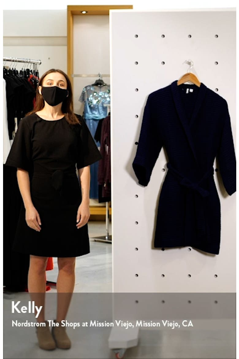 Short Waffle Knit Robe video