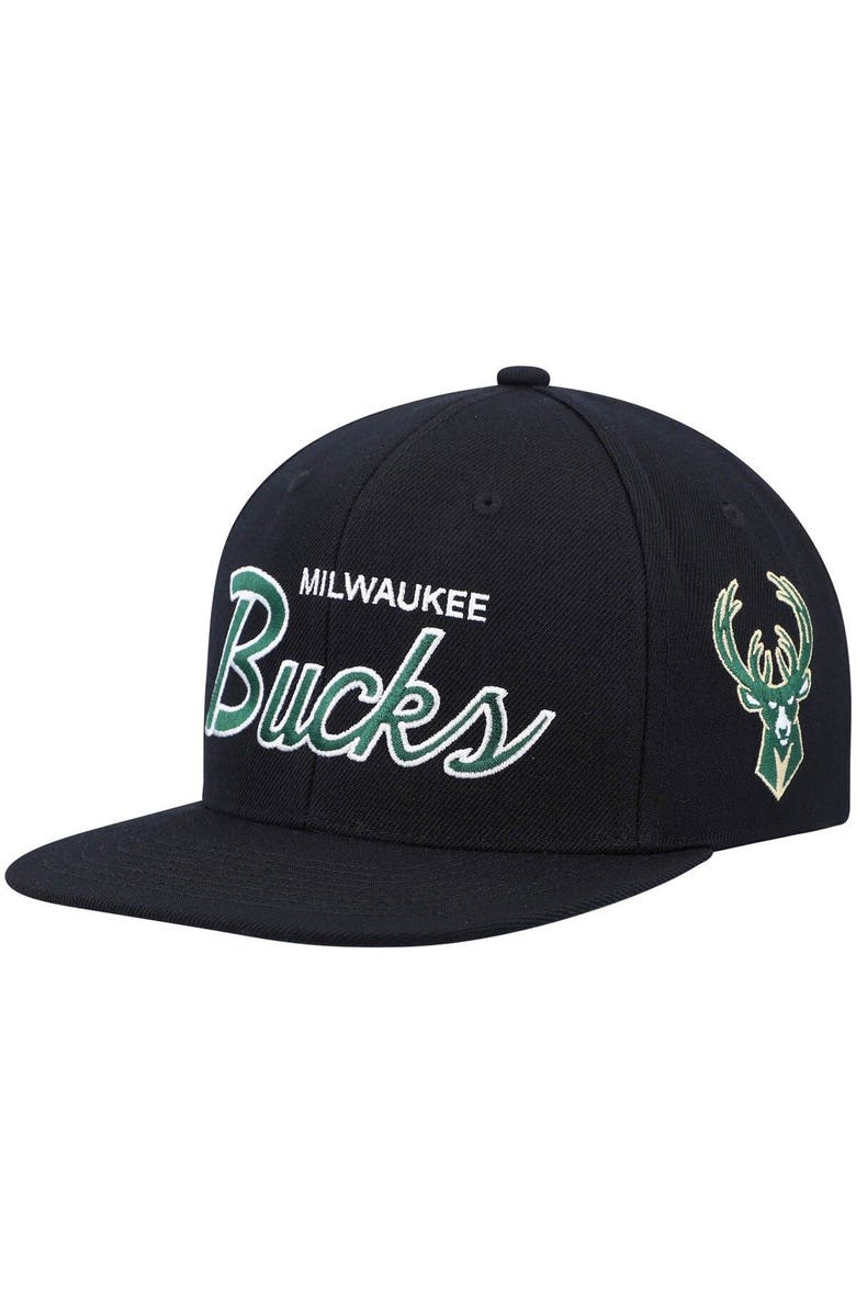 Mitchell & Ness Men's Mitchell & Ness Black Milwaukee Bucks Hardwood Classics Script 2.0 Snapback Hat, Main, color, Black