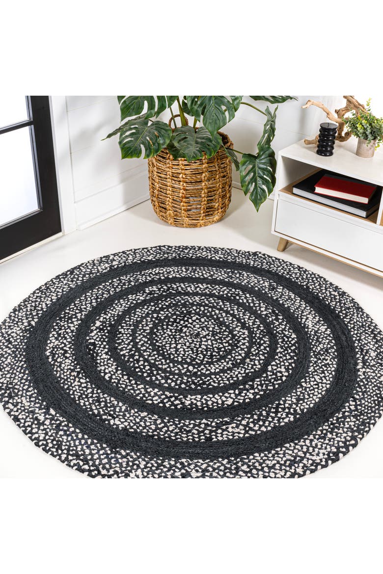 Abyss Braided Bohemian Coastal Round Jute Round Area Rug, Alternate, color, Black/White