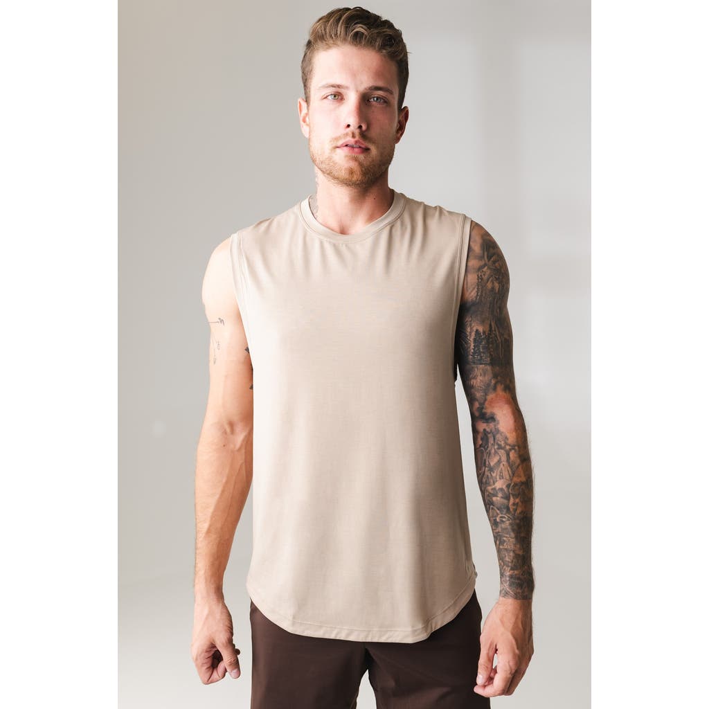 Vitality Adapt Tank In Neutral