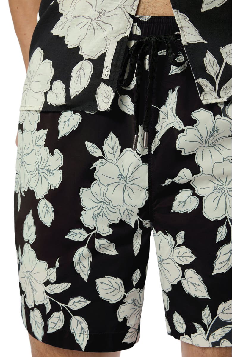 Onia Charles 7" Swim Trunk, Alternate, color, Black/Off White