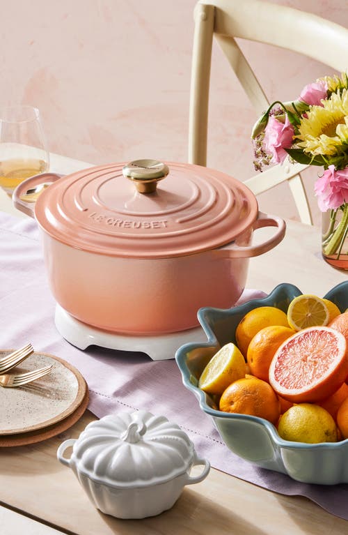 Le Creuset Iris Collection Stoneware Serving Bowl In Sea Salt