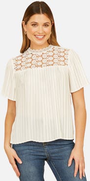 Yumi Lace Panel Pleated Short Sleeve Top