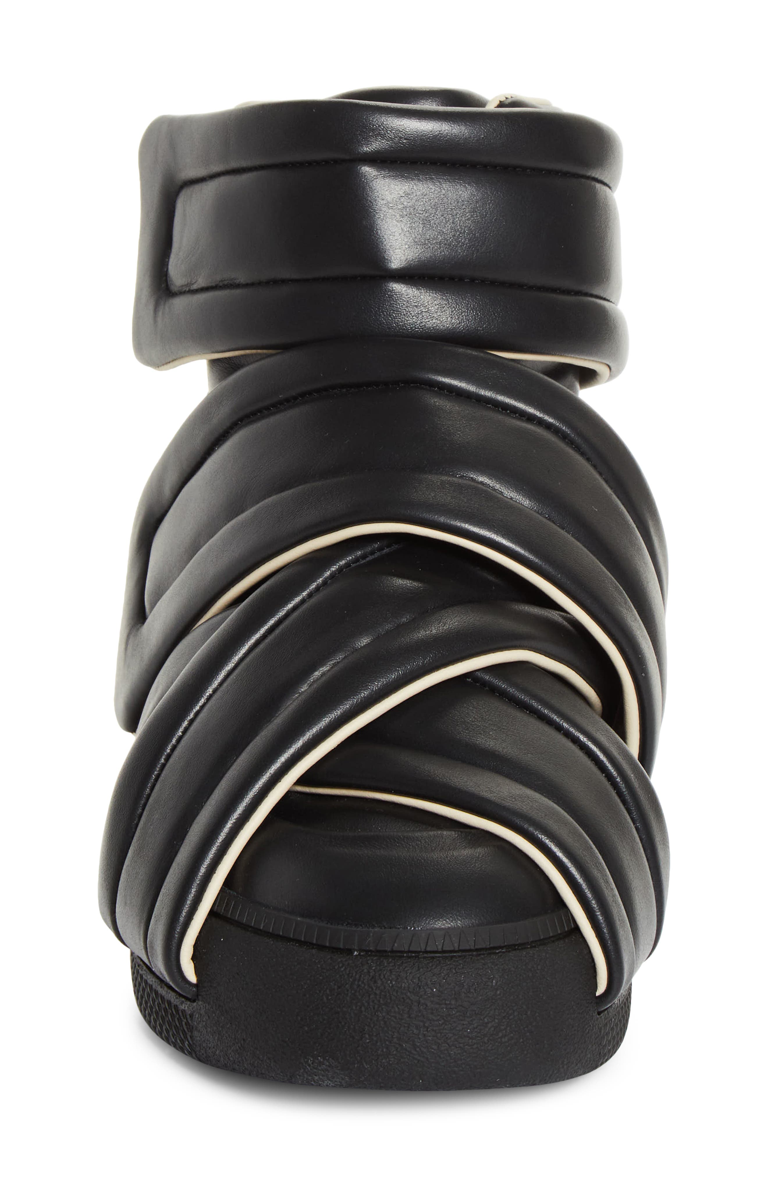 Maison Margiela Future Show Boot, Alternate, color, Black