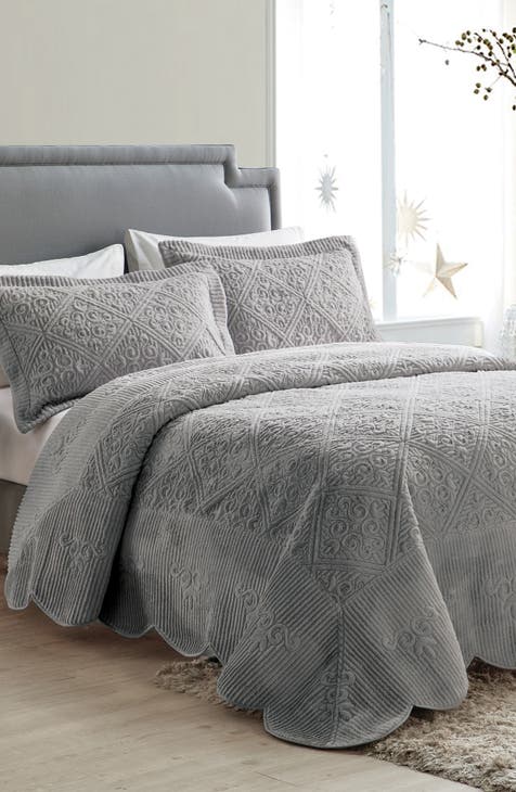 Westland Quilted Plush Bedspread Set