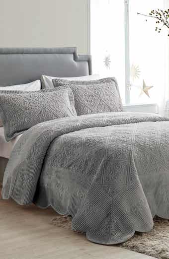 VCNY HOME Westland Quilted Plush Bedspread Set