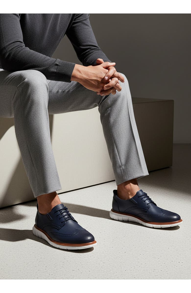 Marc Joseph New York Hill Street Hands Free Technology Leather Wingtip Casual Oxford, Alternate, color, Navy Grainy Leather