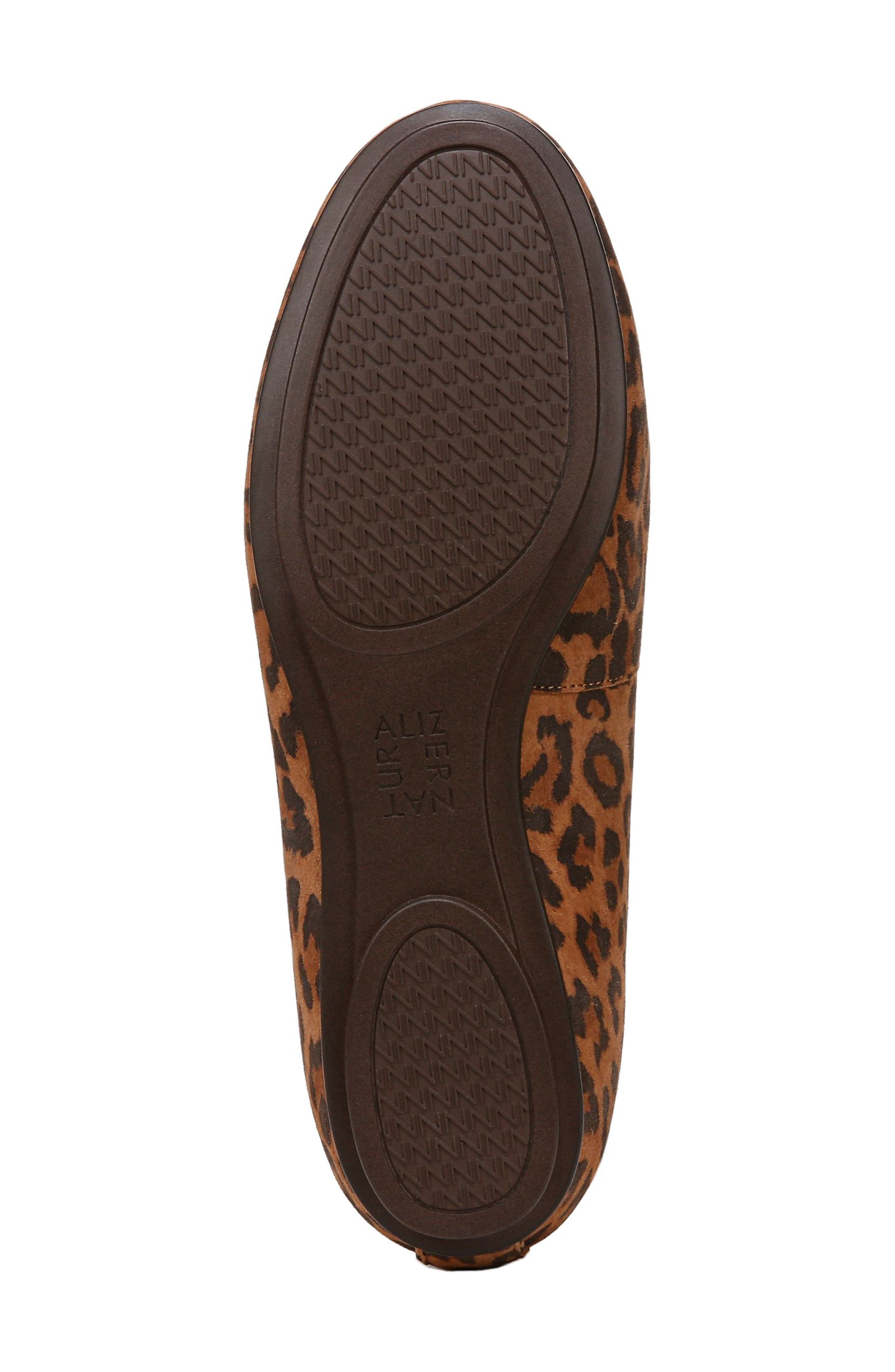 Naturalizer Maxwell Skimmer Flat, Alternate, color, Desert Tan