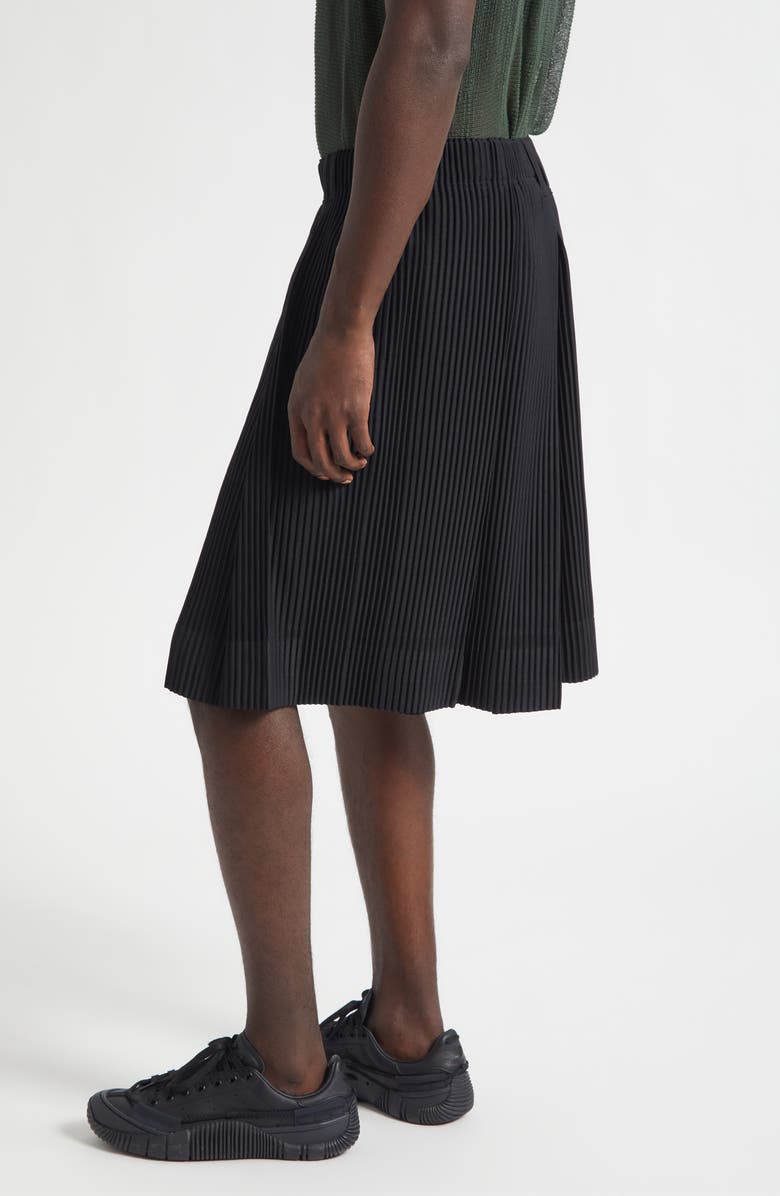Homme Plissé Issey Miyake Tailored Pleats 2 Shorts, Alternate, color, Black