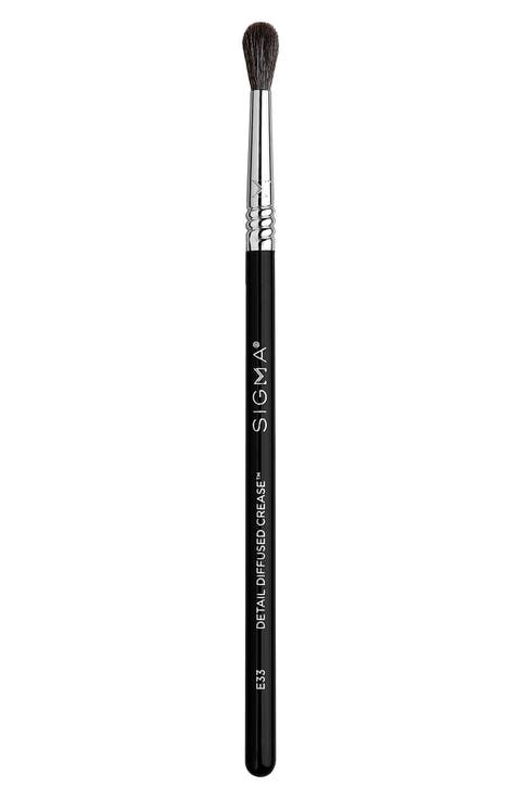 E33 Detail Diffused Crease Brush
