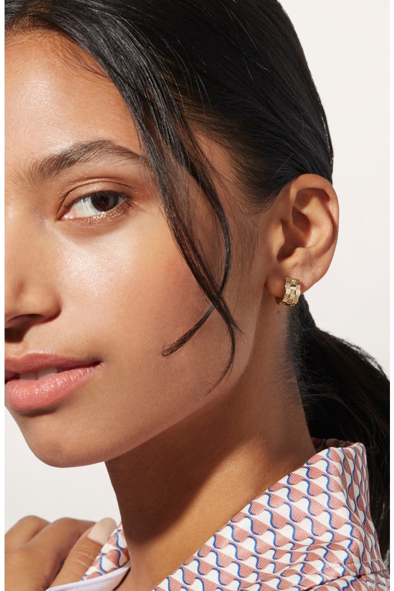 Eden Cubic Zirconia Huggie Hoop Earrings, Alternate, color, GOLD / CLEAR
