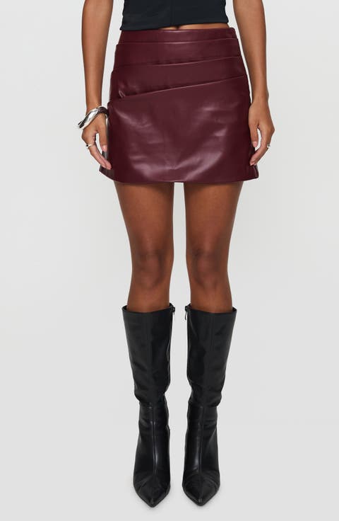 ミニスカート Bottega Veneta Burgundy Leather Mini Skirt Fine Like Wine Micro Mini Skirt - Burgundy | Fashion Nova