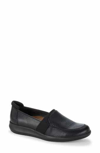 BARETRAPS Jilian Slip-On