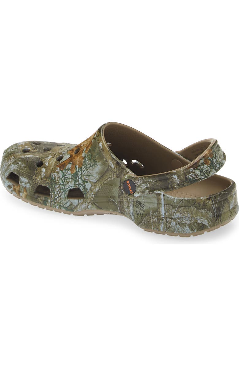 CROCS Gender Inclusive Realtree Edge Camo Baya Clog, Alternate, color, Green Multi