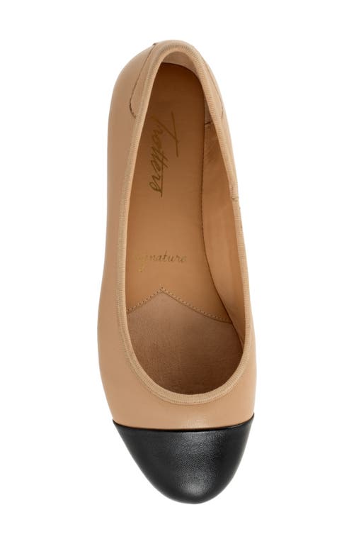 Trotters Clara Cap Toe Flat In Beige/black